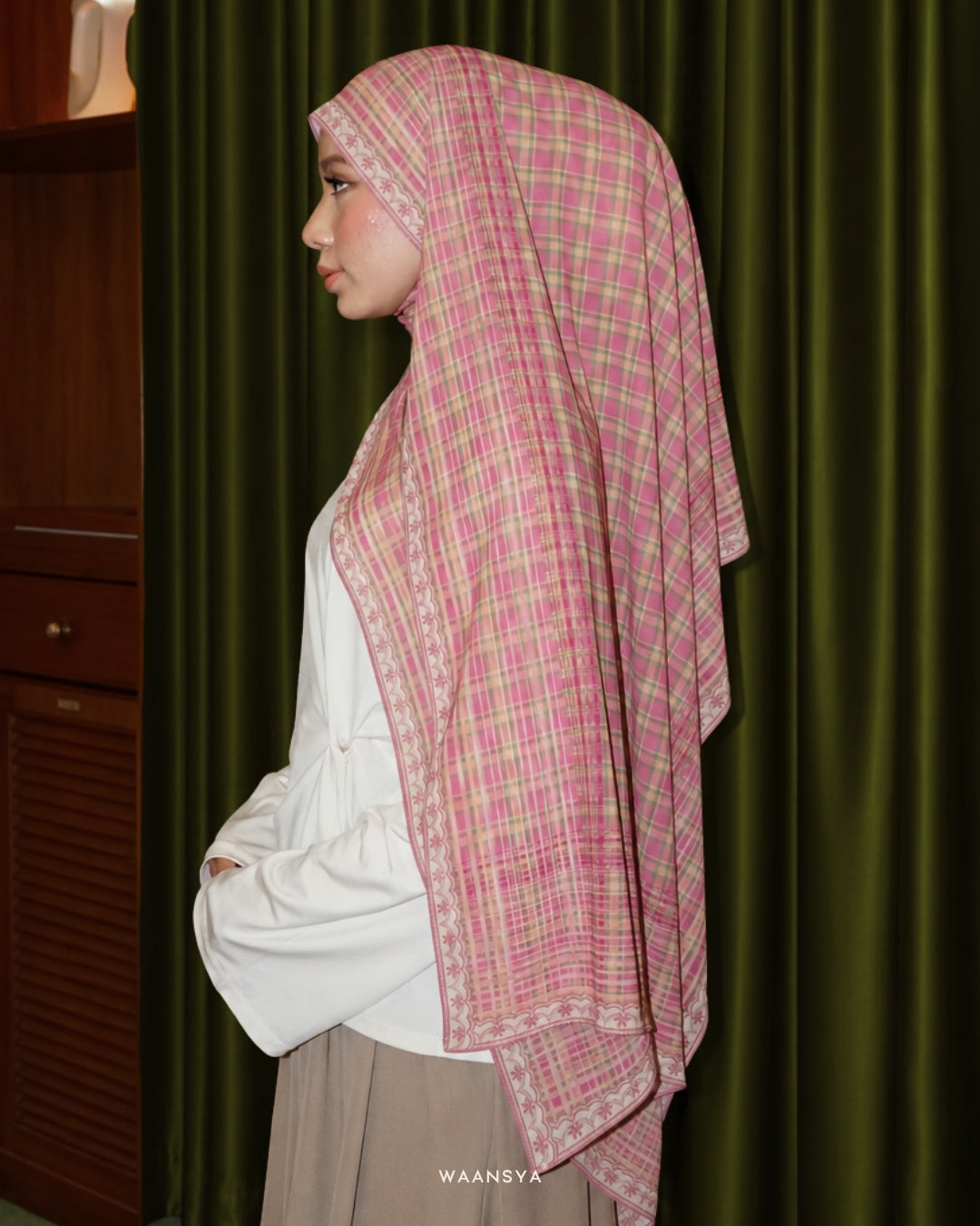 PLAID-KAT PRINTED CHIFFON SHAWL IN BANDUNG
