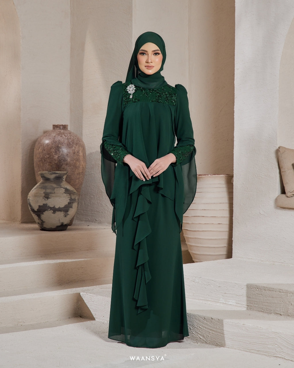 IRIS IN EMERALD GREEN