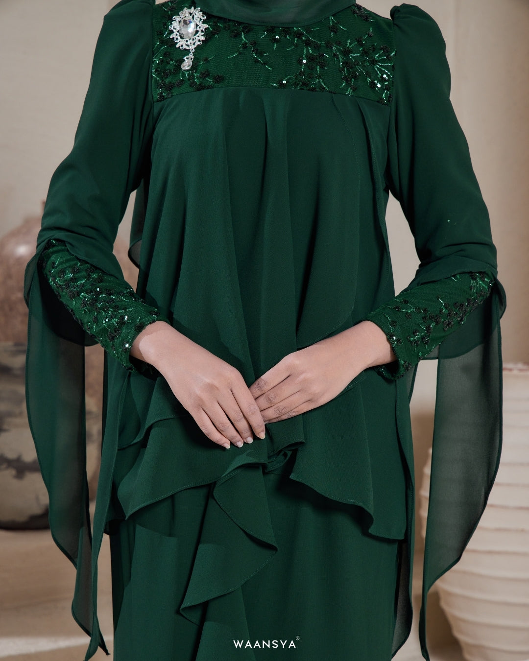IRIS IN EMERALD GREEN