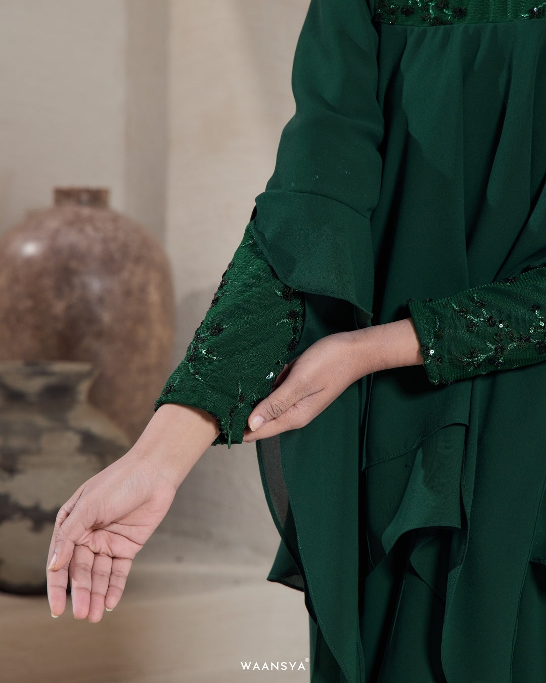 IRIS IN EMERALD GREEN