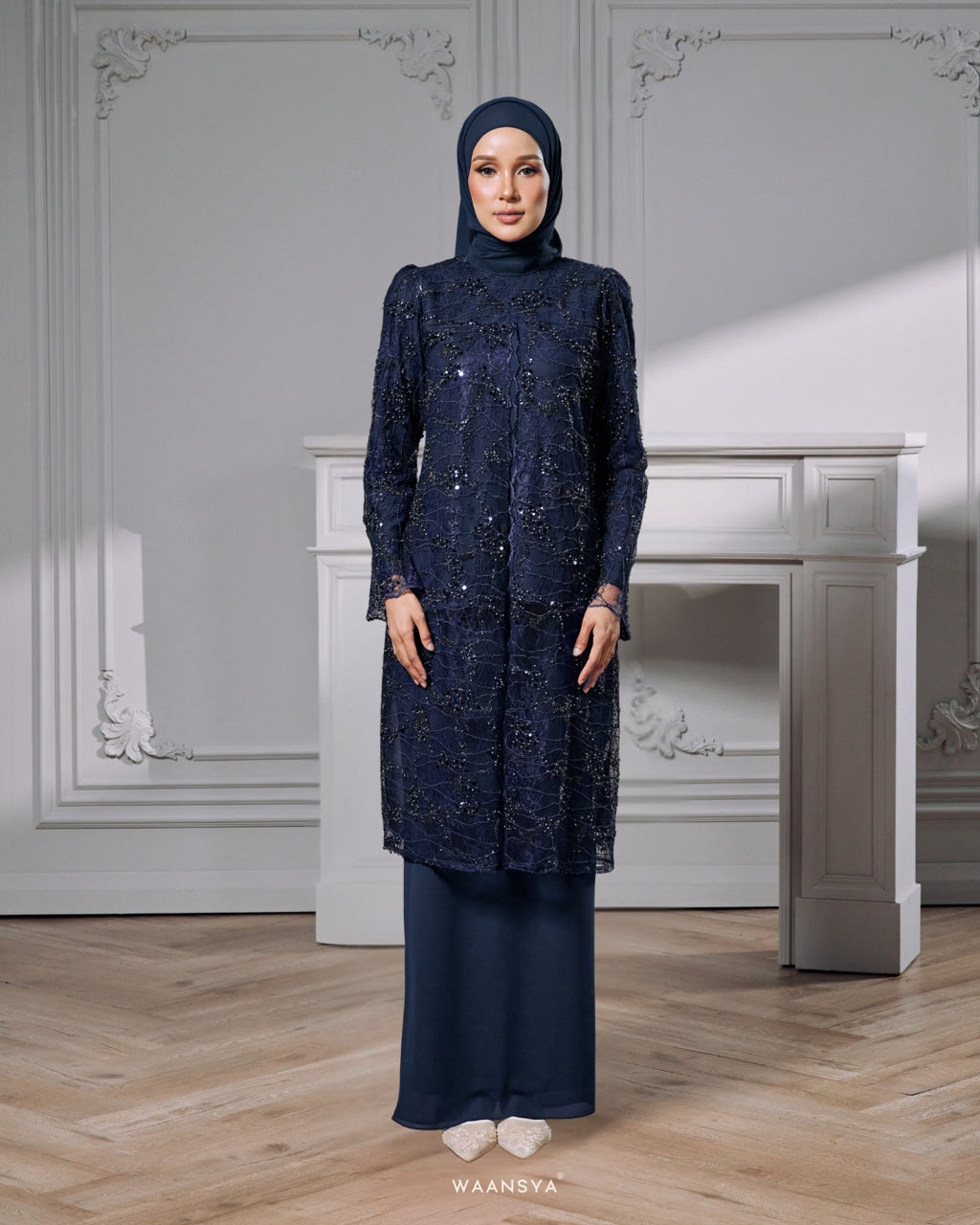 IZARA KURUNG IN DEEP BLUE