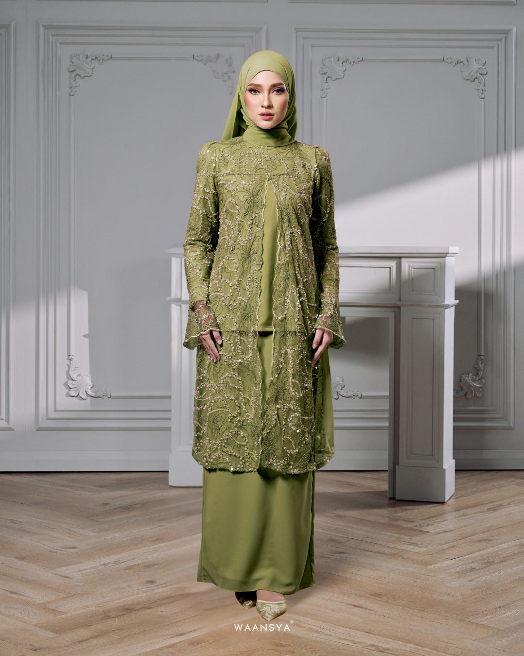 IZARA KURUNG IN GOLDEN MOSS