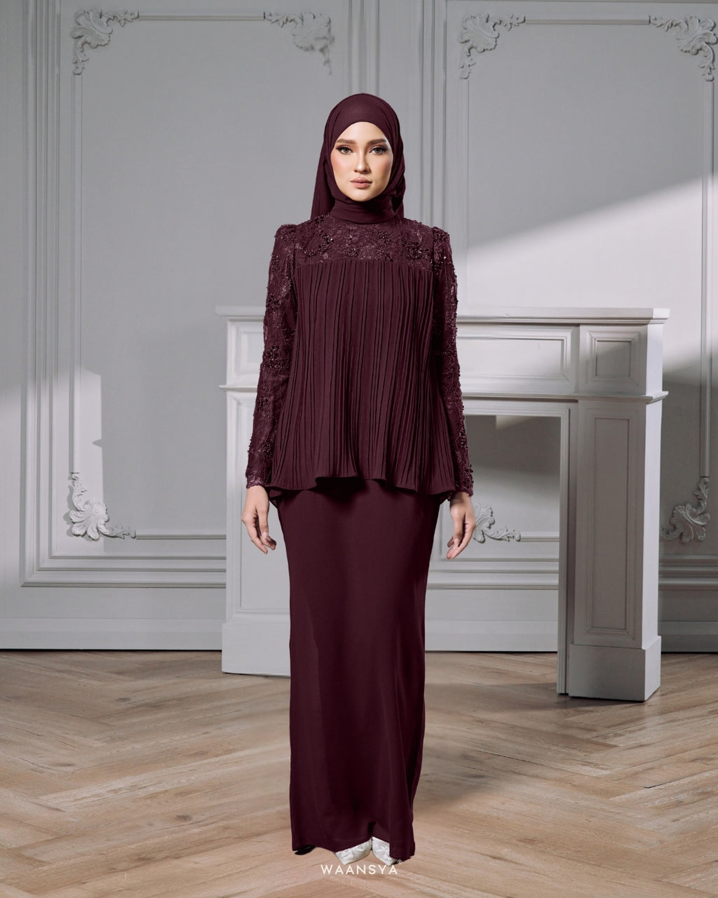 JULIA KURUNG IN BURGUNDY