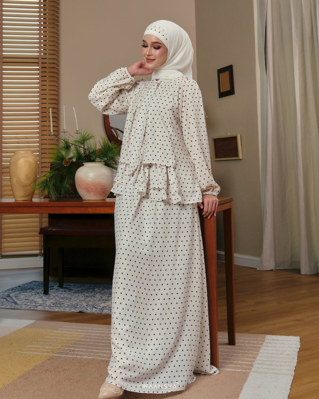 WILLOW SET OFF WHITE