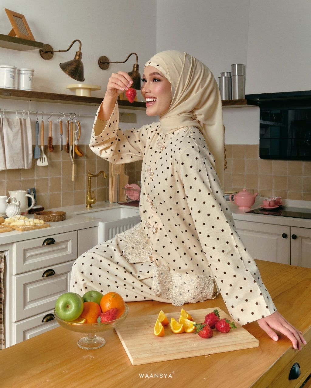 MADELEINE POLKA DOTS IN CREAM