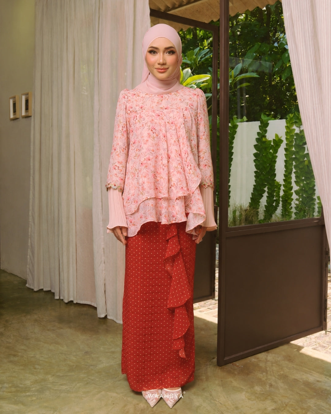 SURI KURUNG IN PEACH