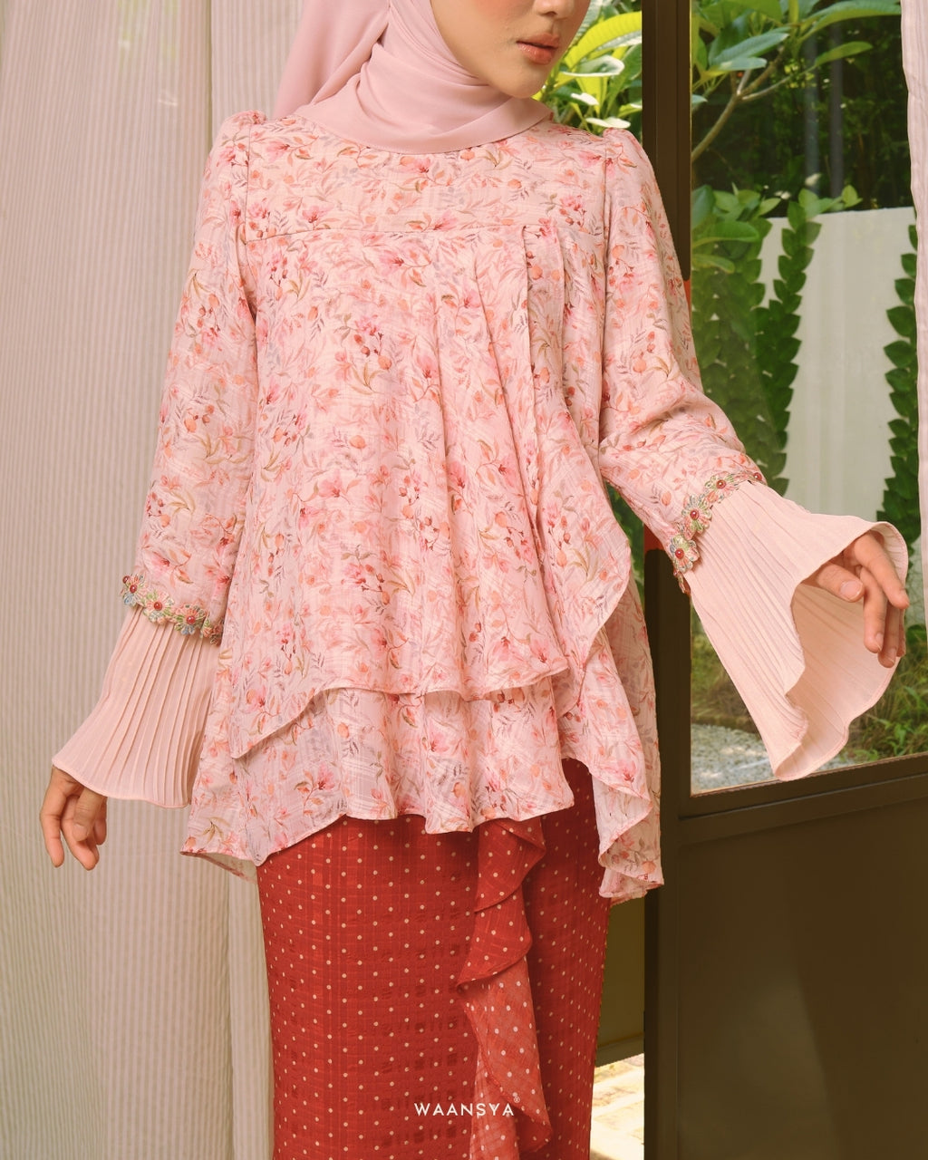 SURI KURUNG IN PEACH