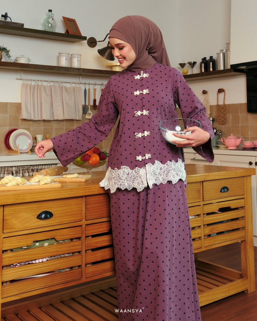 MADELEINE POLKA DOTS IN TWILIGHT MAUVE