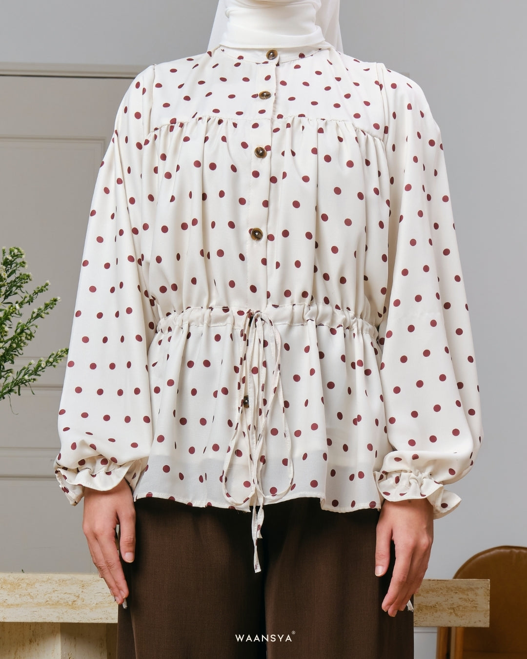 CHERIE BLOUSE IN OFF WHITE