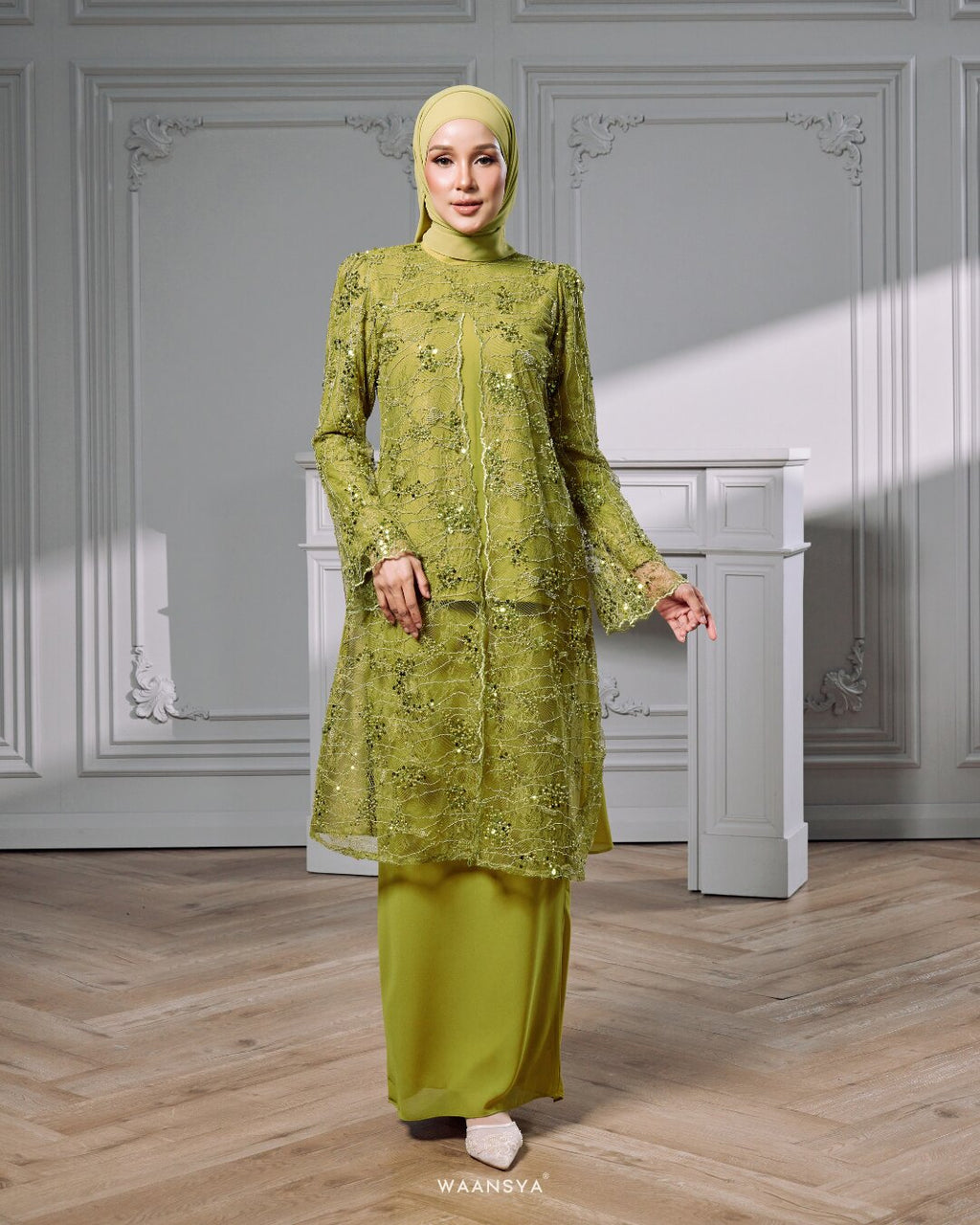 IZARA KURUNG IN LIME GREEN