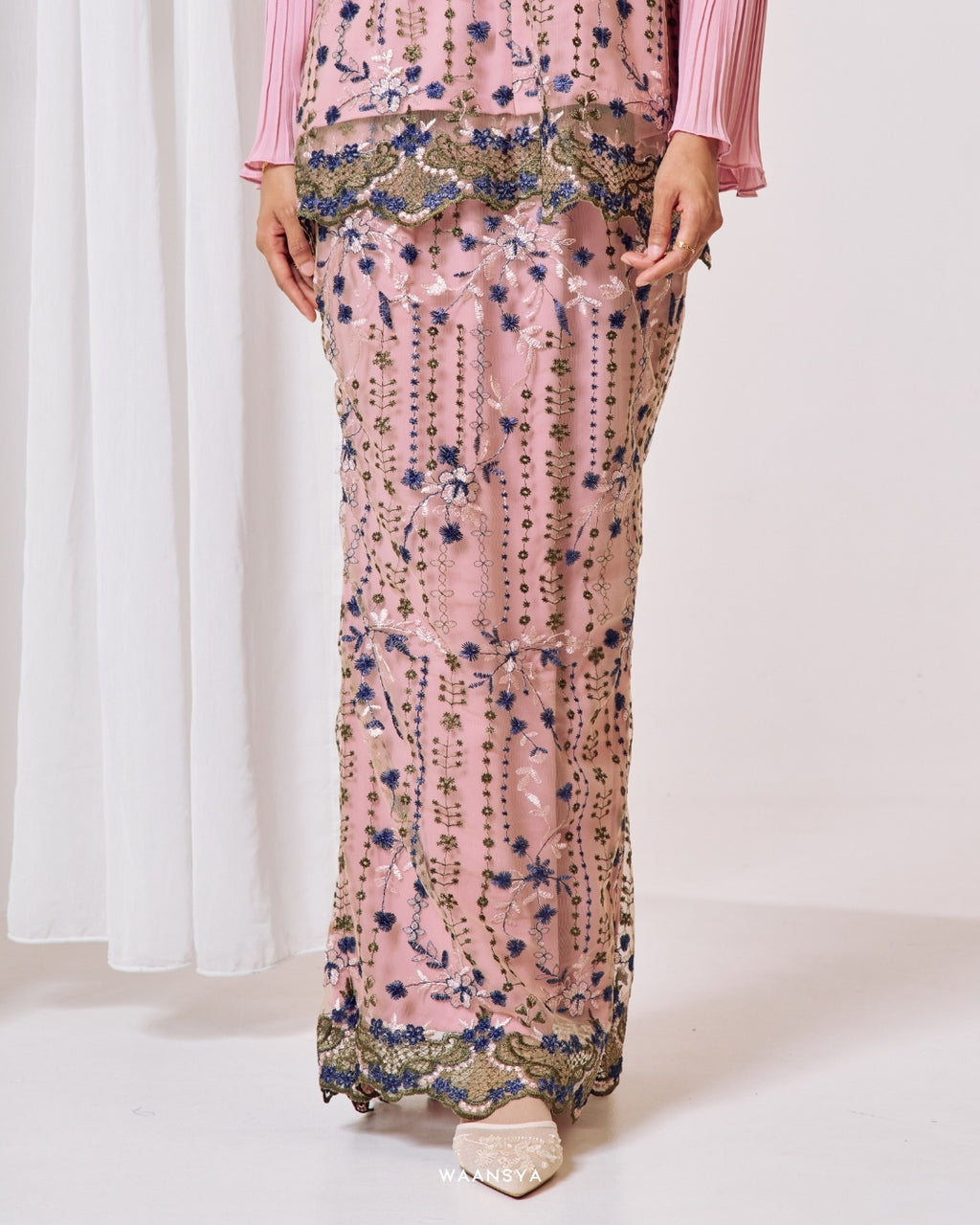 JASMEEN KURUNG IN SOFT PINK