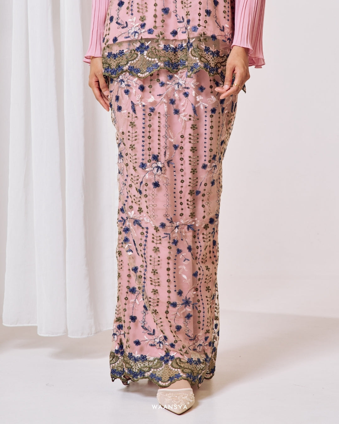 JASMEEN KURUNG IN SOFT PINK