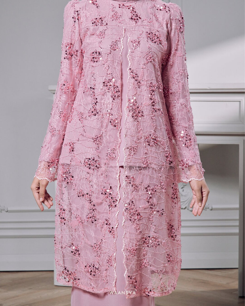 IZARA KURUNG IN SOFT PINK