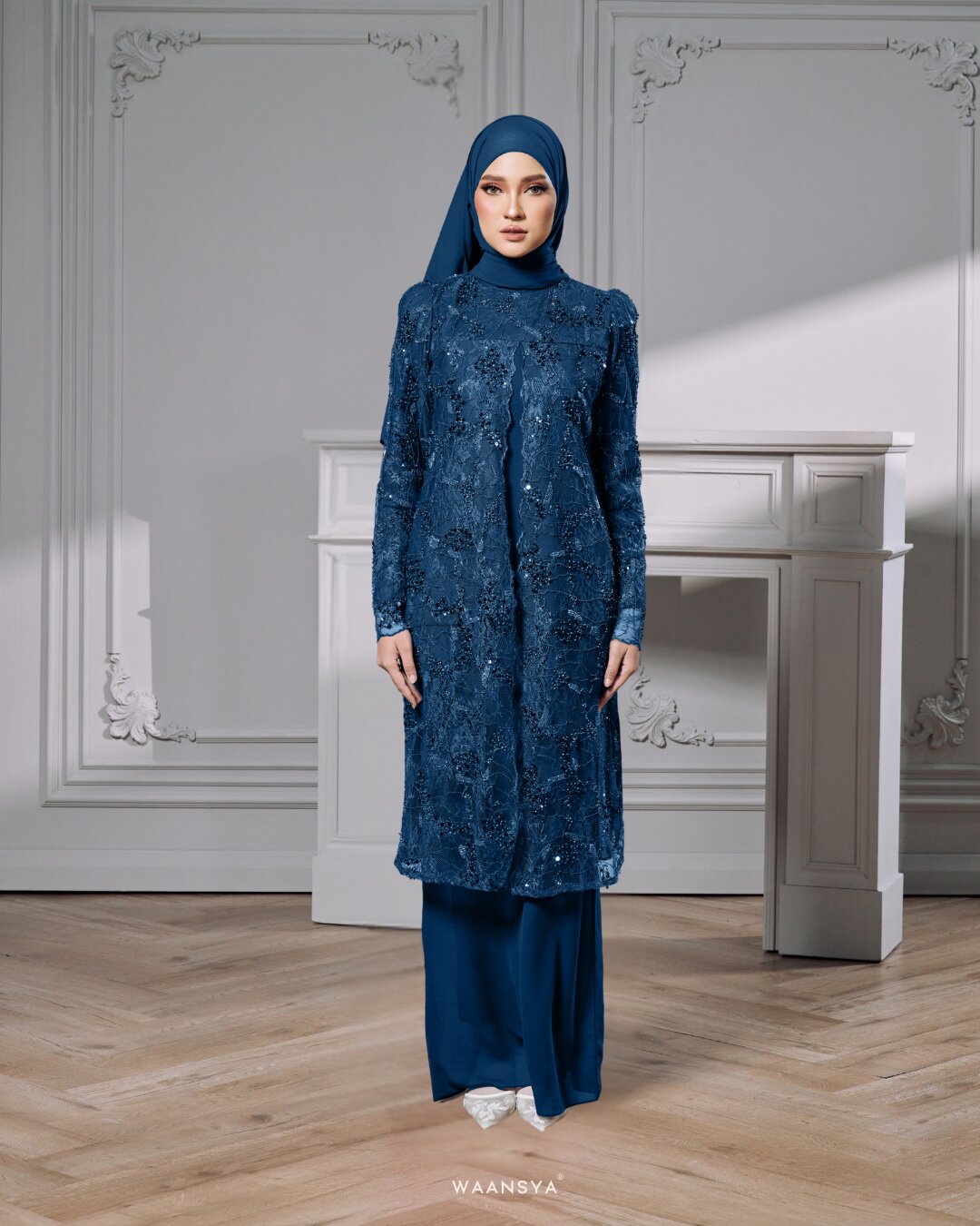IZARA KURUNG IN TEAL BLUE