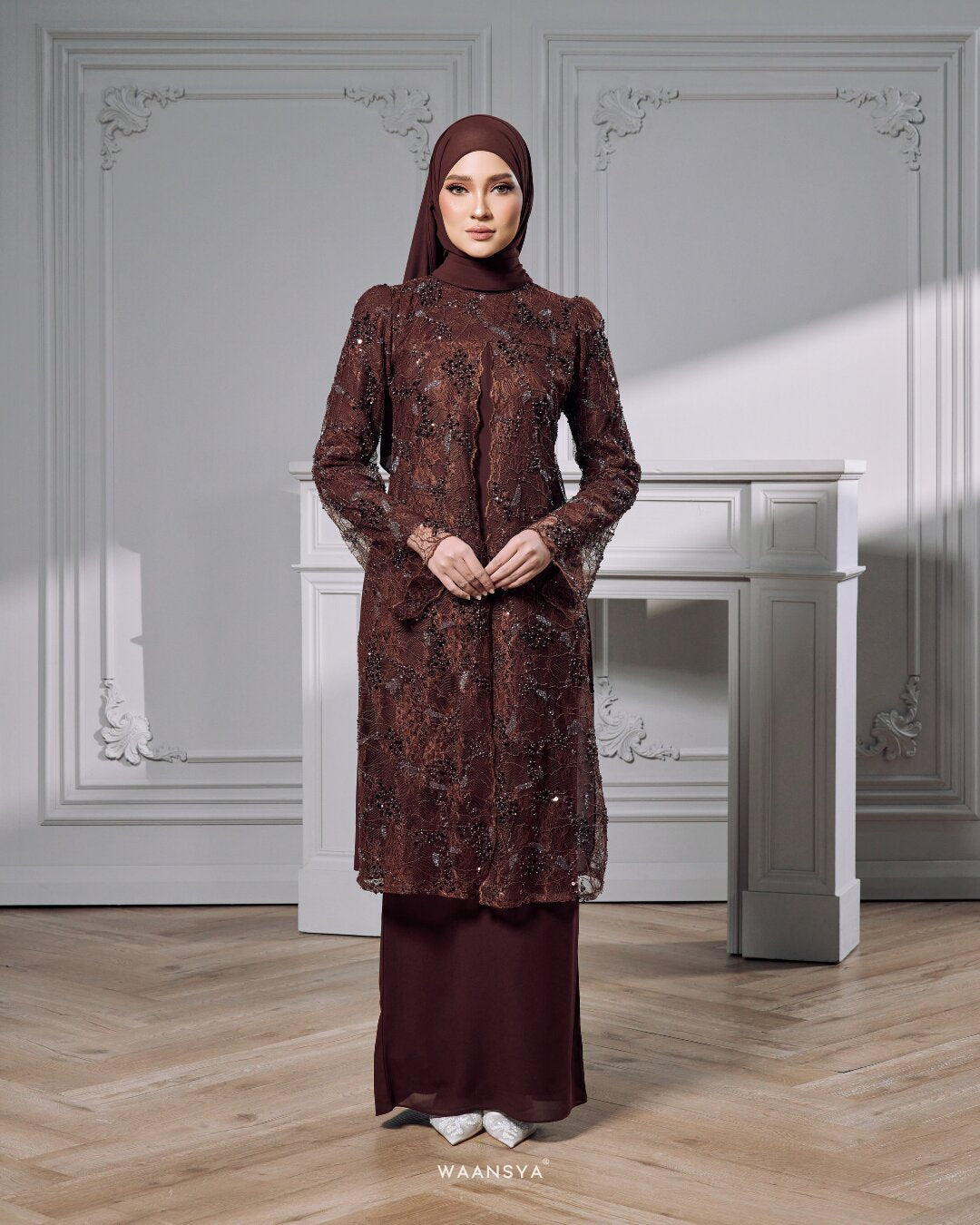 IZARA KURUNG IN RICH BROWN
