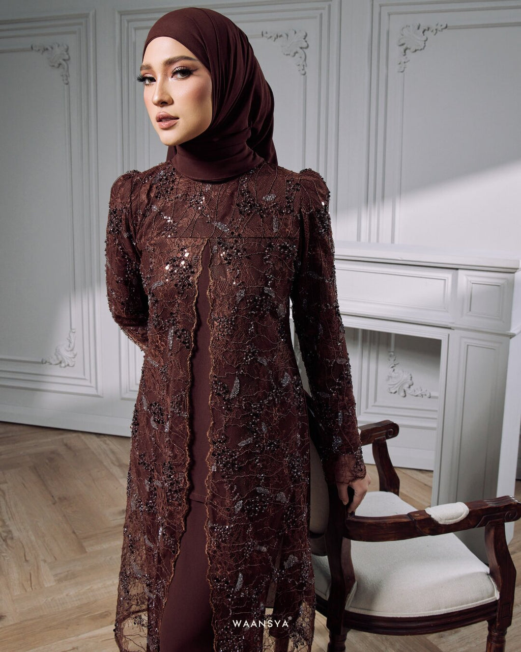 IZARA KURUNG IN RICH BROWN