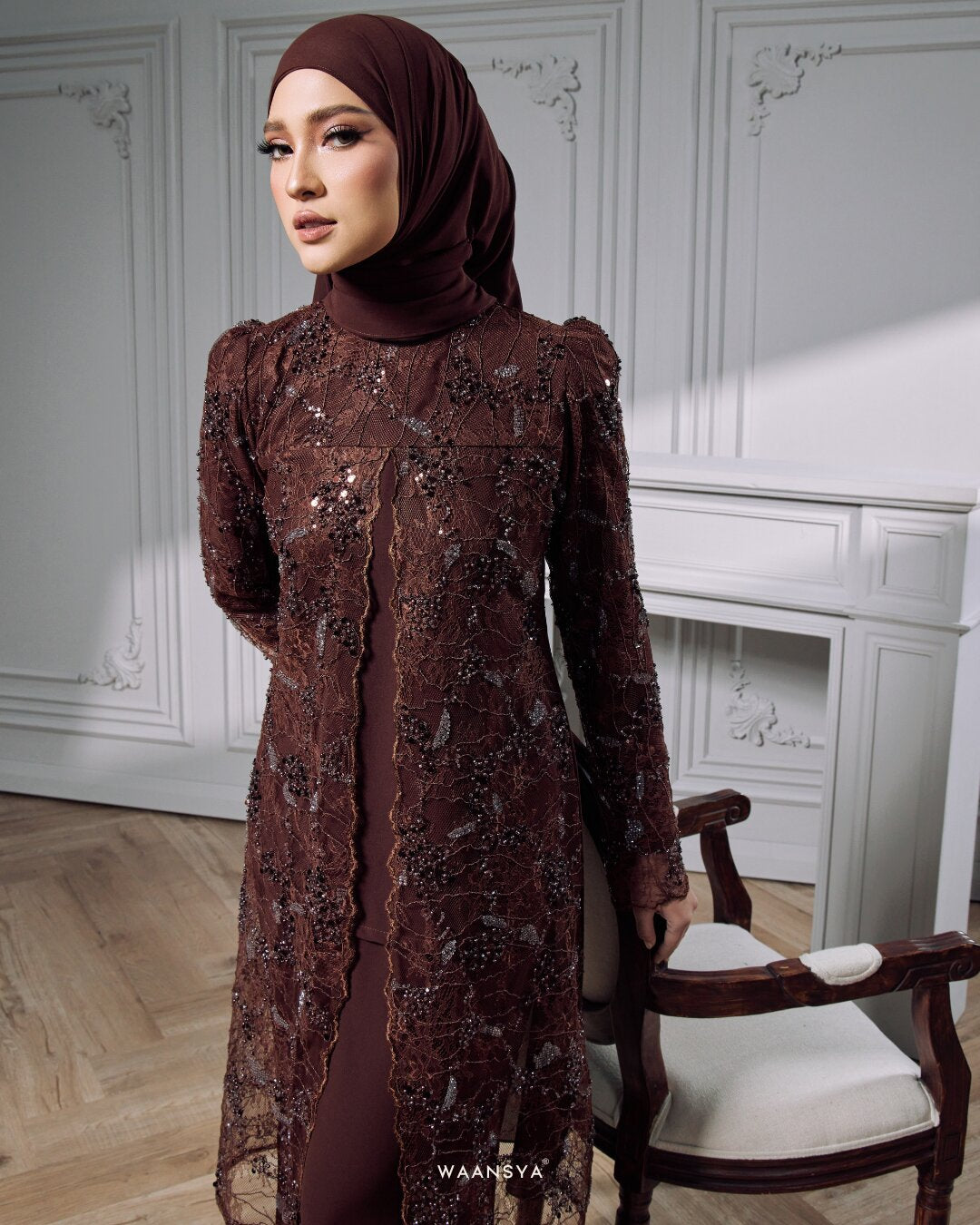 IZARA KURUNG IN RICH BROWN