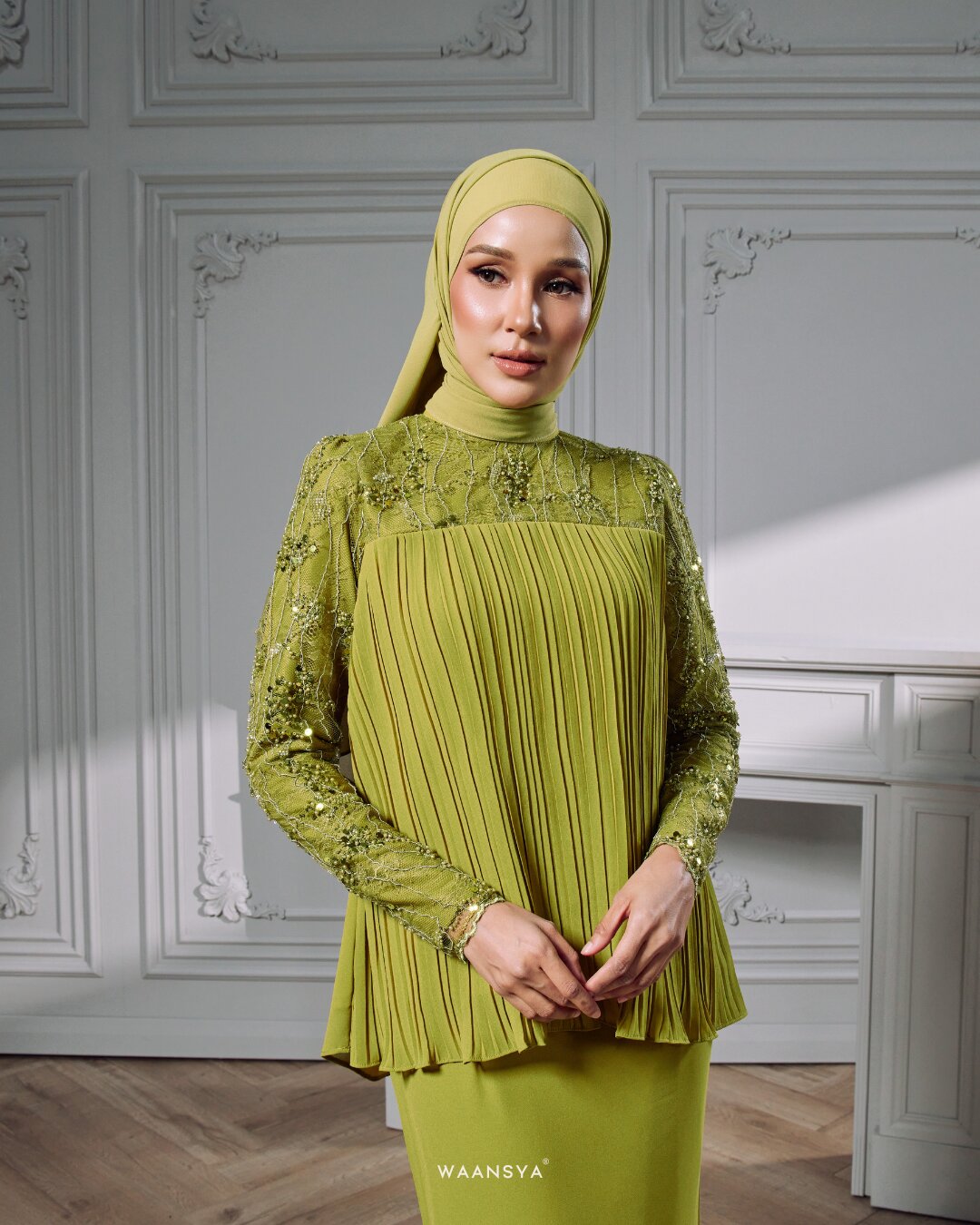 JULIA KURUNG IN LIME