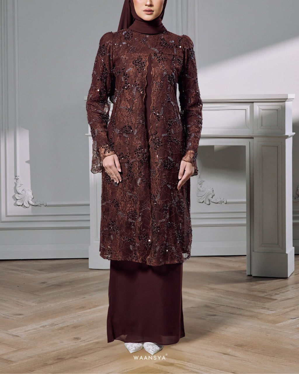 IZARA KURUNG IN RICH BROWN