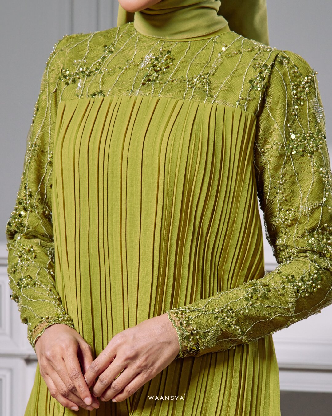 JULIA KURUNG IN LIME