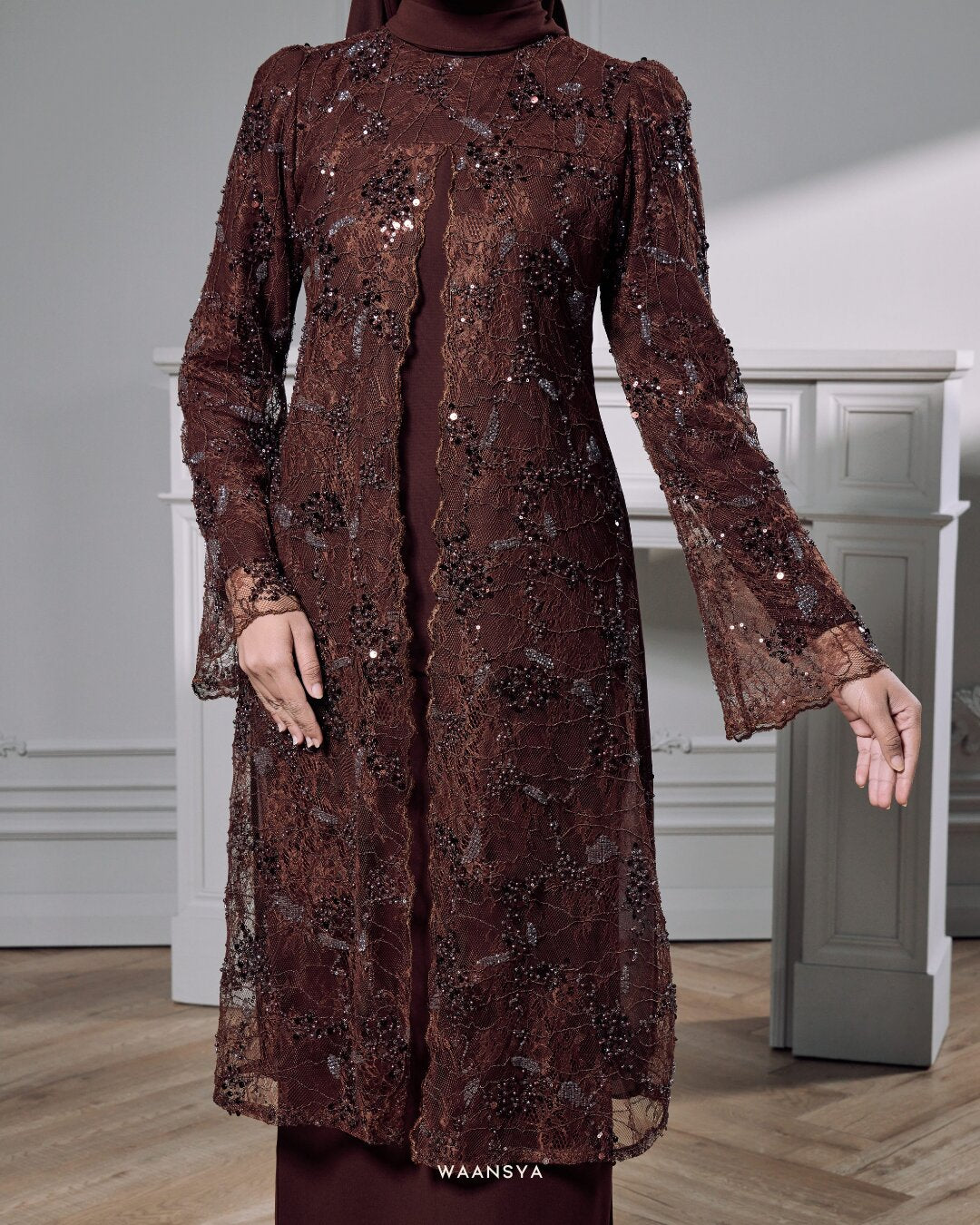 IZARA KURUNG IN RICH BROWN