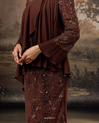 LYDIA KURUNG IN RICH BROWN