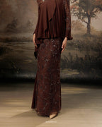 LYDIA KURUNG IN RICH BROWN