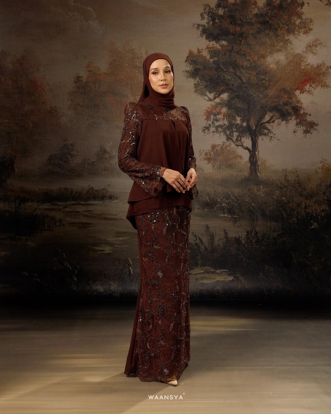 CLARA KURUNG IN RICH BROWN