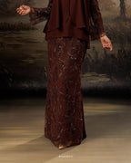 CLARA KURUNG IN RICH BROWN