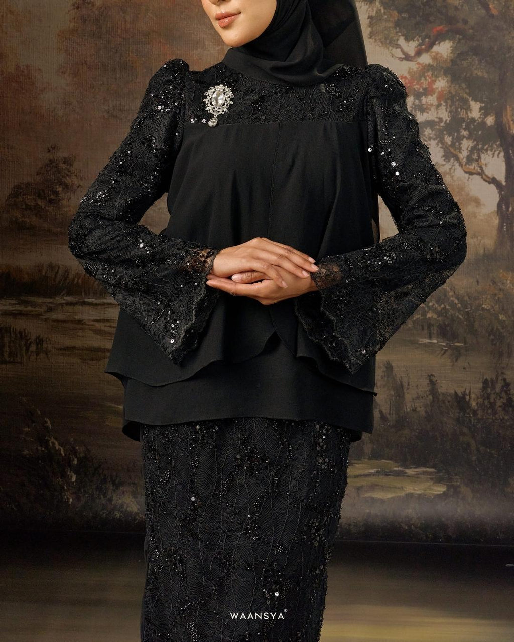 CLARA KURUNG IN BLACK