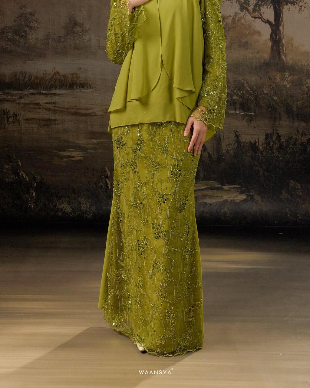 CLARA KURUNG IN LIME GREEN
