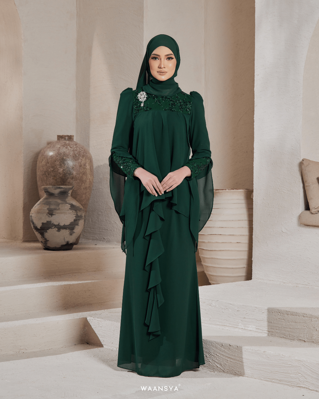 IRIS IN EMERALD GREEN