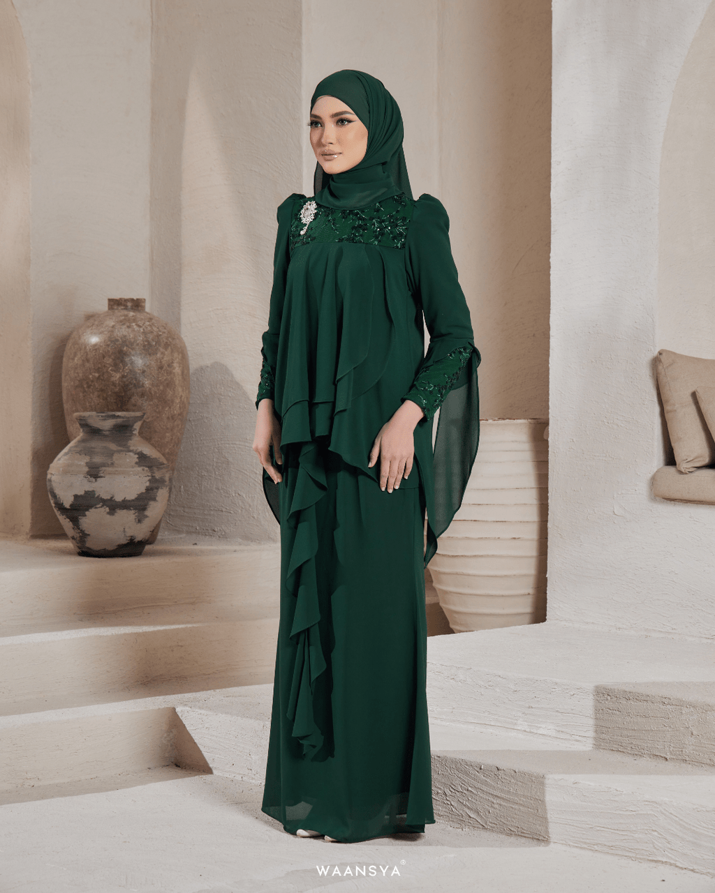 IRIS IN EMERALD GREEN