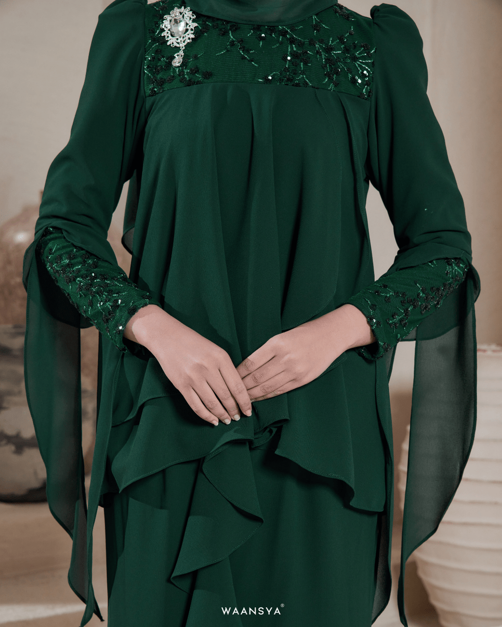 IRIS IN EMERALD GREEN