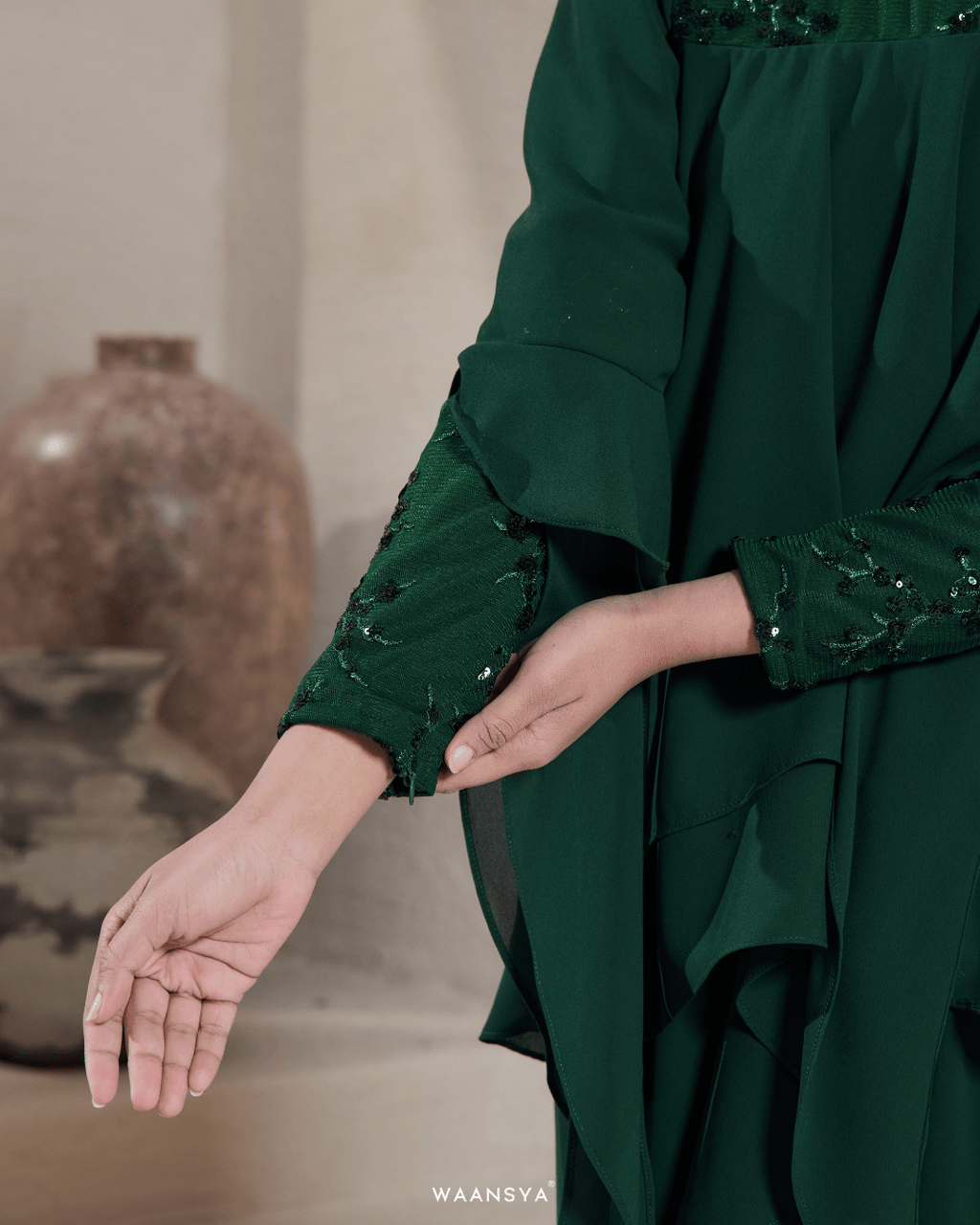 IRIS IN EMERALD GREEN
