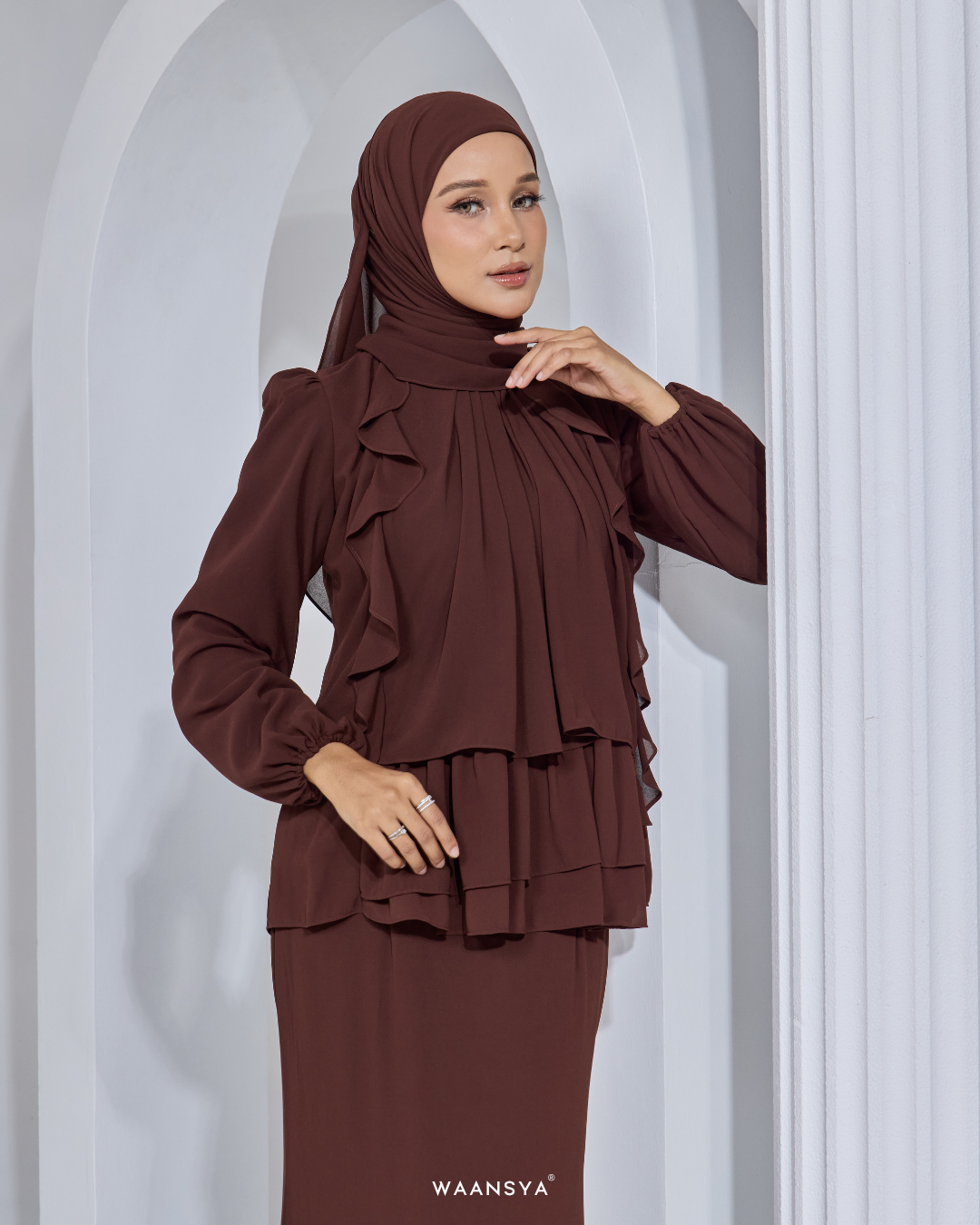 AMELIE KURUNG IN DARK BROWN