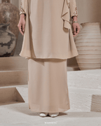 HAZEL KURUNG IN NUDE