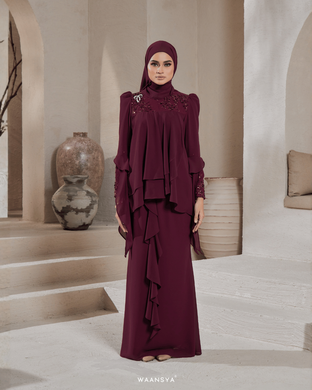 IRIS IN MAROON