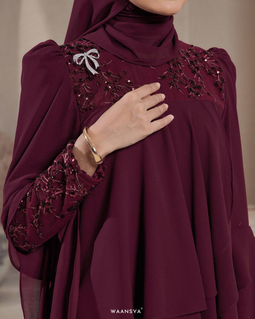 IRIS IN MAROON