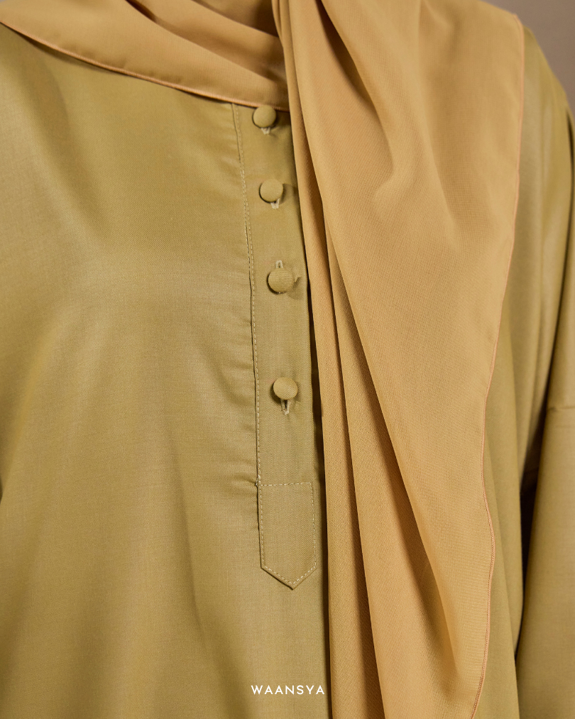 ESMEE KAFTAN IN APPLE GREEN