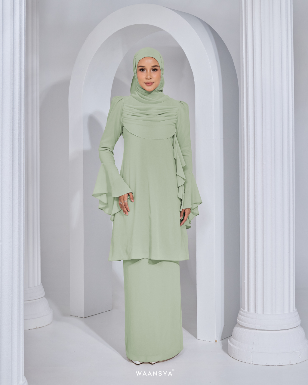 ANGGUN KURUNG IN PASTEL GREEN
