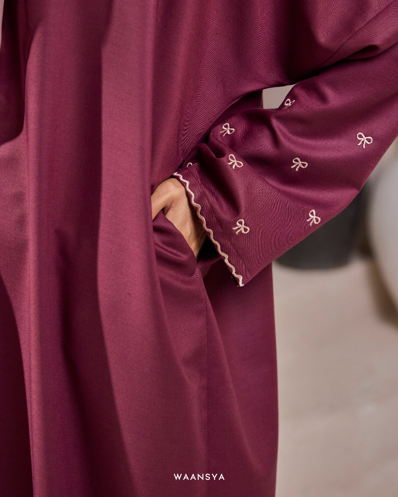 ESMEE KAFTAN IN DEEP MAROON