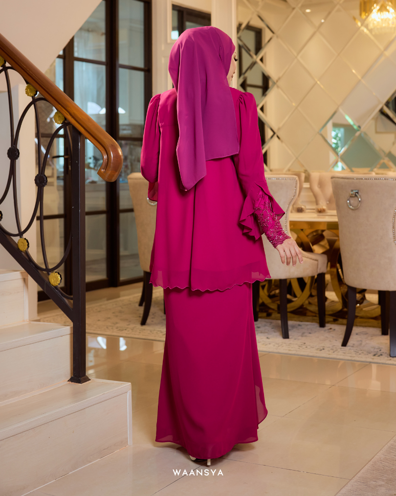 ELEANOR IN FUCHSIA PINK