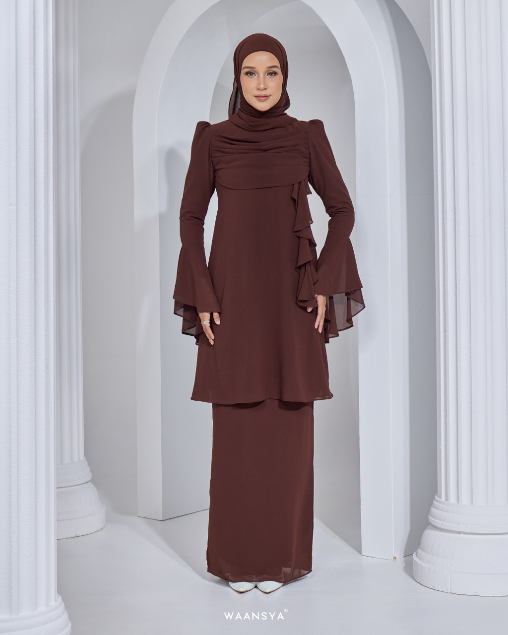 ANGGUN KURUNG IN DARK BROWN