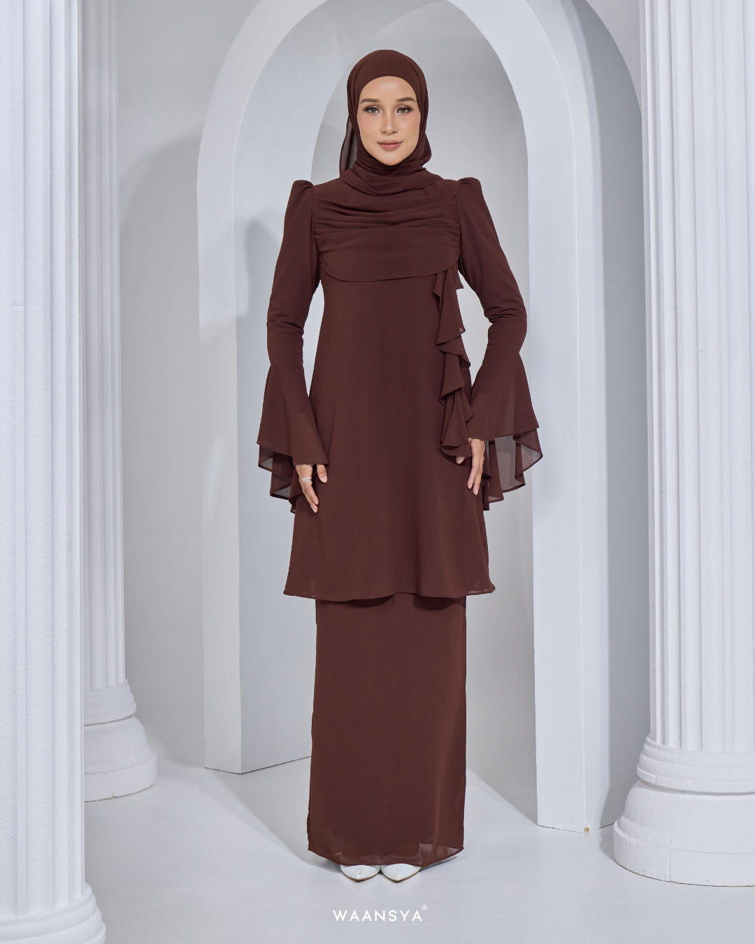 ANGGUN KURUNG IN DARK BROWN