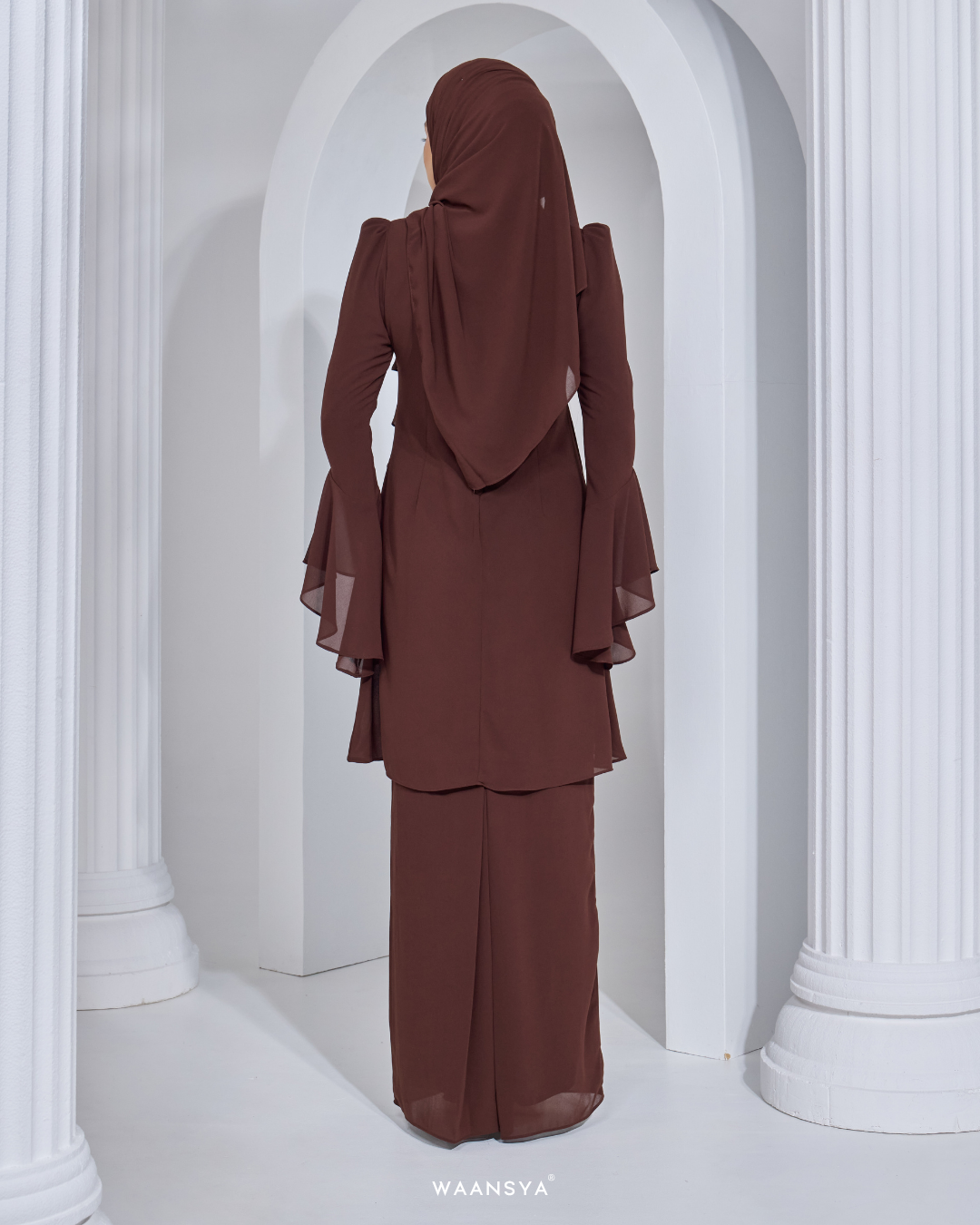 ANGGUN KURUNG IN DARK BROWN