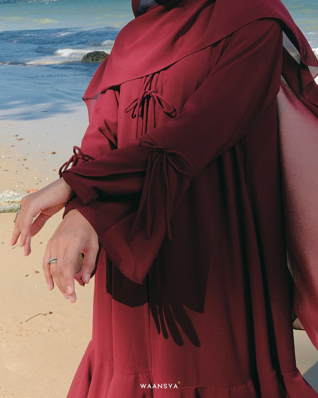 THALIA ABAYA IN REDROSE