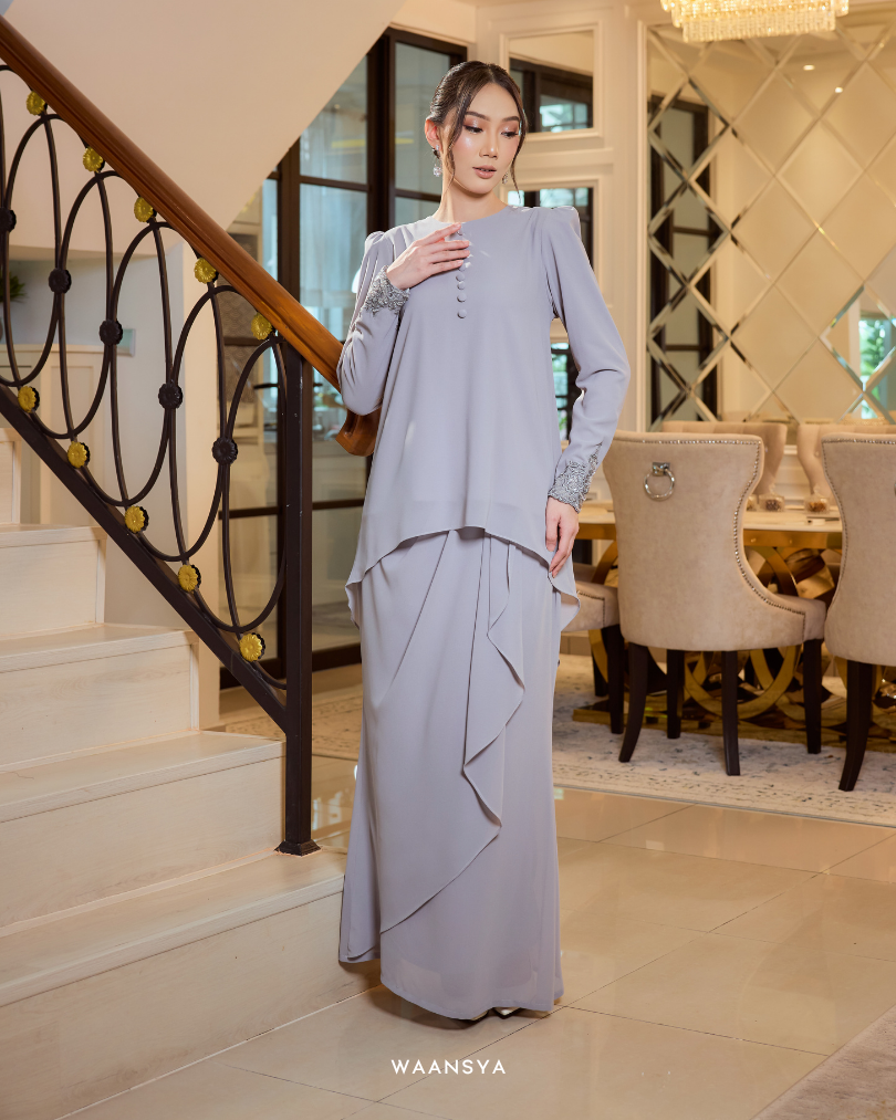 EVELYN KURUNG IN GREY