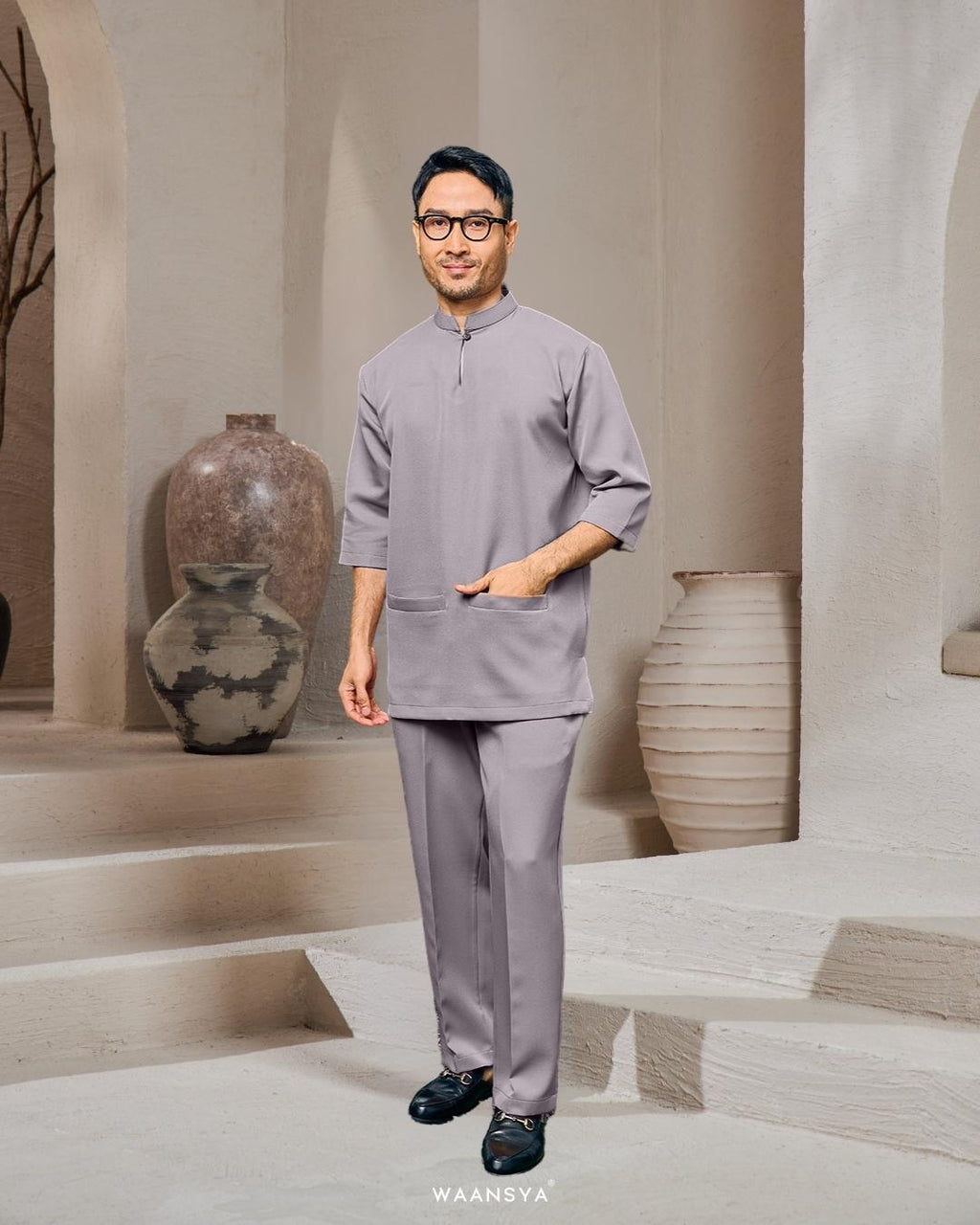 INDERA IN LIGHT GREY
