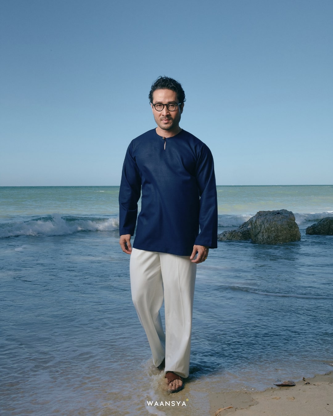 IDREES KURTA IN NAVY BLUE